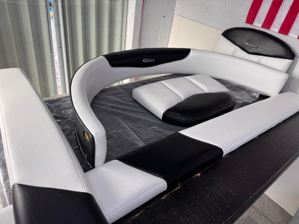 Robalo front bolster has the most aggressive curve Photo